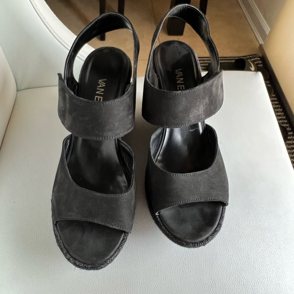 Vaneli size 8 1/2 wide black wedge